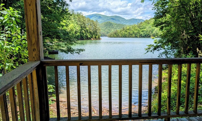 Robbinsville Apartment | Terrific 3-bedroom apartment in Robbinsville