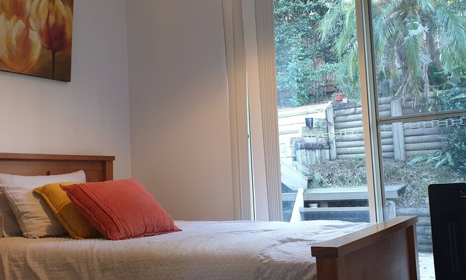 Terrigal House | Terrigal beach Magnolia heaven scene