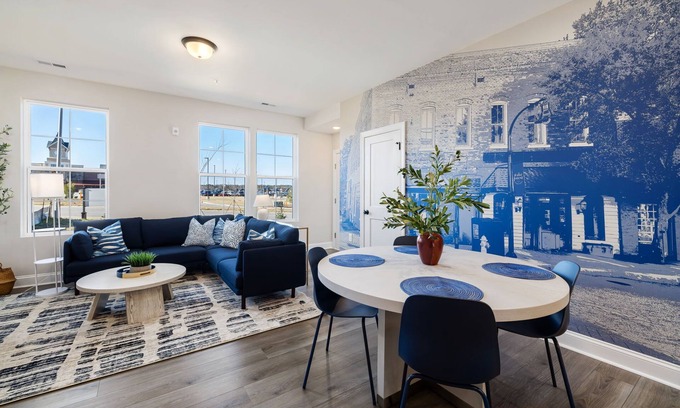 Wake Forest Condo | Tessa - Luxury 3 BR Retreat + Garage, Personal Chef