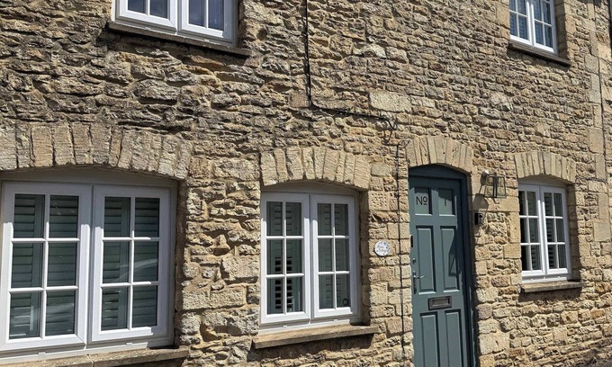 Tetbury House | Tetbury Town Centre Cotswold Cottage