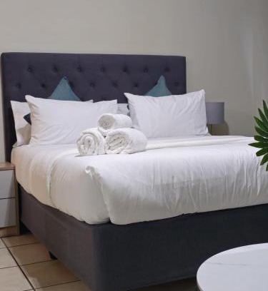 Lone Hill Apartment | Tevin Nest 3