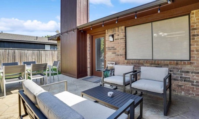 Lewisville House | Texan Hideaway - Cozy, Convenient, Comfortable!