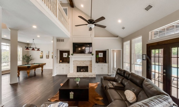 Rowlett House | Texan House Near Lake 4 Bed 3 Bath Hot Tub*