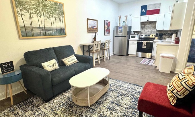 Nederland House | Texas Country 2BR 1BA