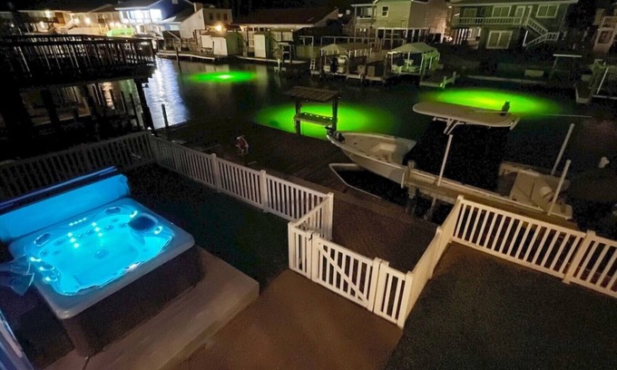 City-by-the Sea House | Texas Grand Slam Spa