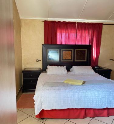 Phalaborwa House | Texas Phalaborwa guesthouse