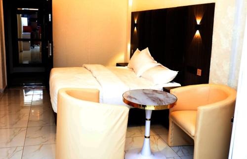 Accra Apartment | Texas Royal Hotel