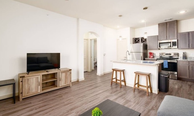 Buda Apartment | Texsa Corporate Housing 1BR Apartment