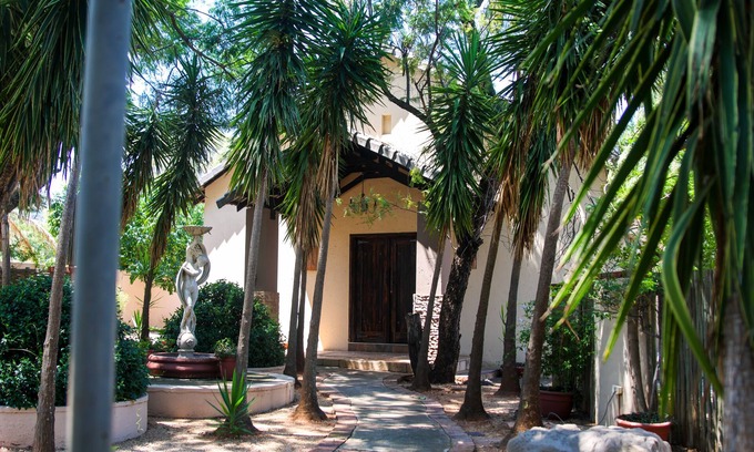 Rustenburg House | Thaba Legae Guest Lodge