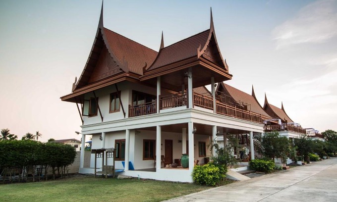 Bang Kruai Resort | Thaihome Resort