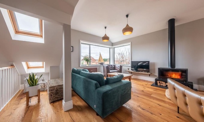 Brancaster House | Thainstone House