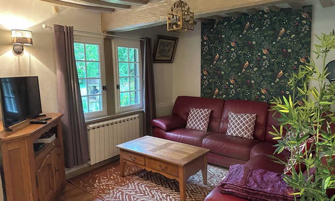 Tourville-sur-Pont-Audemer House | Thatched cottage