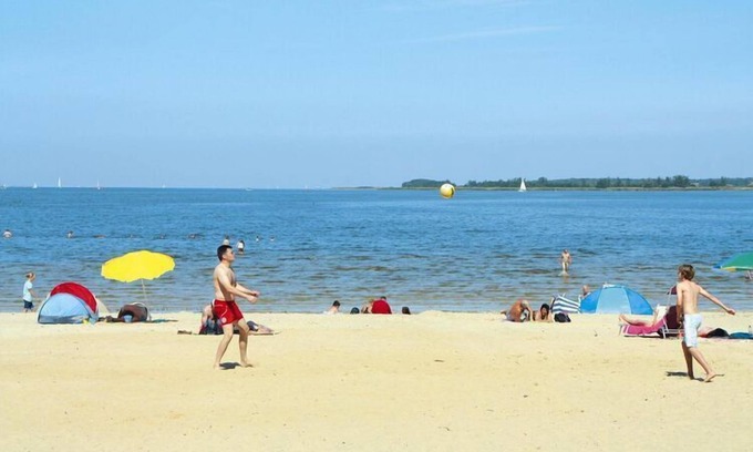 Freest House | Thatched holiday home in in Freest with fireplace stove
