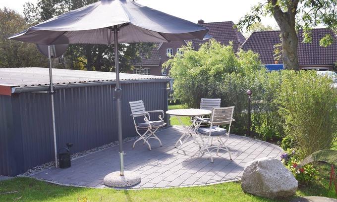 Dagebuell House | Thatched roof house in Dagebüll, close to the sea, pets allowed, family friendly