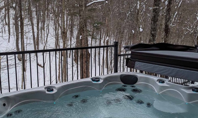 Stoneham Ski Chalet | The 26 - Chalet In Stoneham