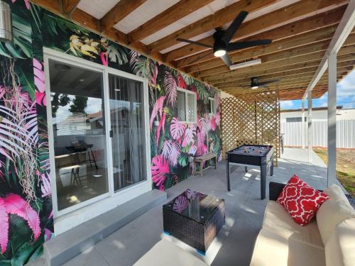 Gladeview House | The 305