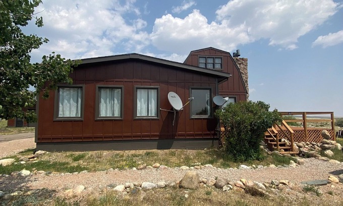 Centennial House | The 360nCharming 3-bedroom house with WiFi and AC in welcoming Centennial