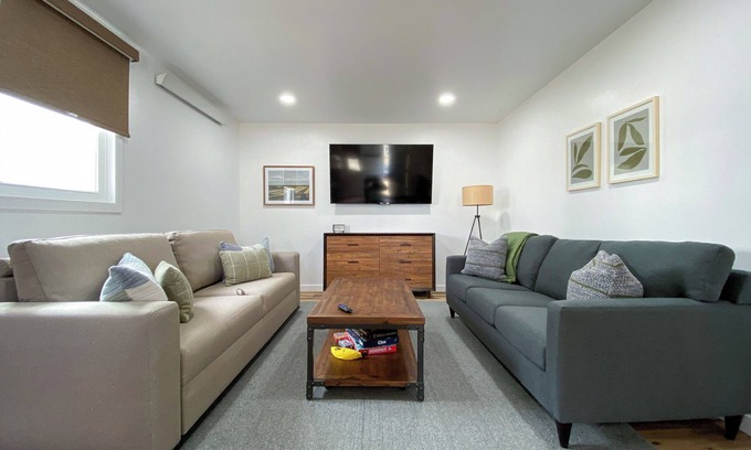 De Smet House | The 605 House