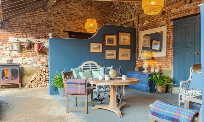 East Rudham House | The Able Stables - Sam's Cottage, East Rudham, Norfolk