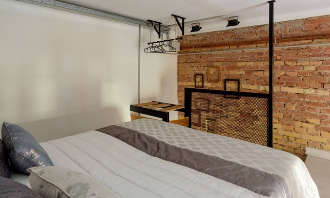 Terezvaros Apartment | The Address Downtown - Large apartment in the city centre.