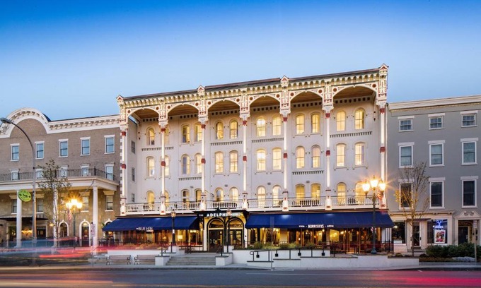 Saratoga Springs Hotel | The Adelphi Hotel