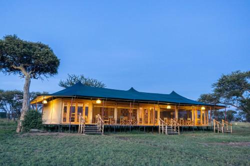 Manyoni Hotel | The African Kongoni Serengeti Camp