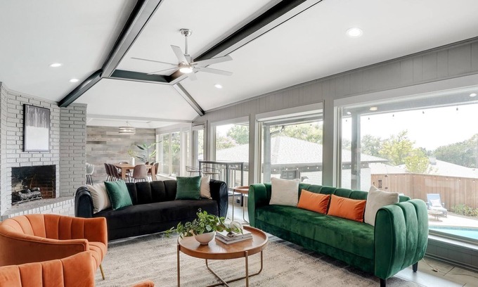 Rockwall House | The Alamo Abode | Lake View, Pool, Newly Renovated