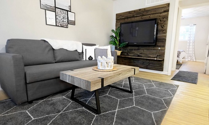 Old East Dallas Apartment | 《The Alcove Dallas》Near Downtown Fun Nightlife