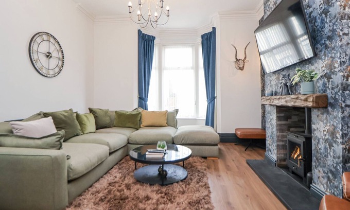 Southport Cottage | THE ALHAMBRA, pet friendly, character holiday cottage in Southport