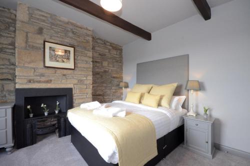 Sowerby Bridge Hotel | The Alma Inn