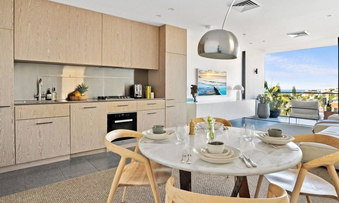 Bondi Apartment | The Amalfi is an apartment with amazing ocean view