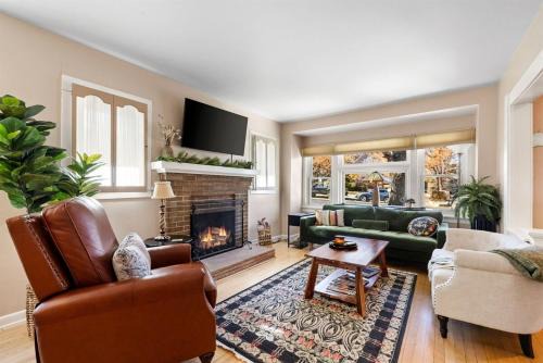 Prescott House | The American Dream Historic S Mt Vernon Craftsman