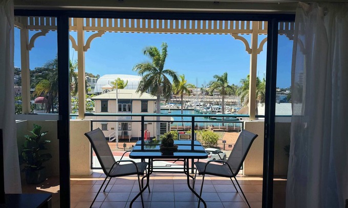 South Townsville Apartment | The Anchorage Escape Apartment