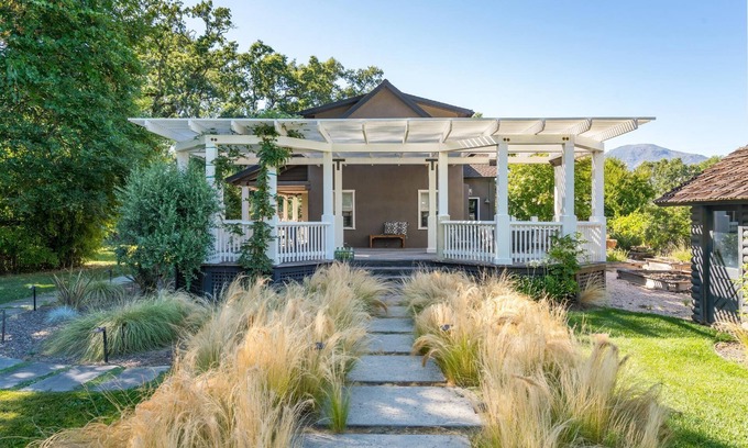 Calistoga House | The Anderson House Calistoga