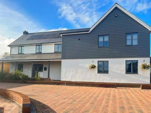 Guilsfield House | The Annexe