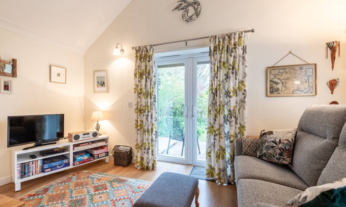 Snape House | The Annexe - One Bedroom House, Sleeps 2
