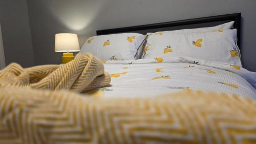 Livingston Apartment | The Ansi8