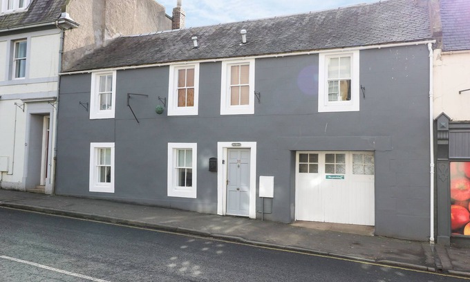 Coldstream Cottage | THE ANTLERS, family friendly, character holiday cottage in Coldstream
