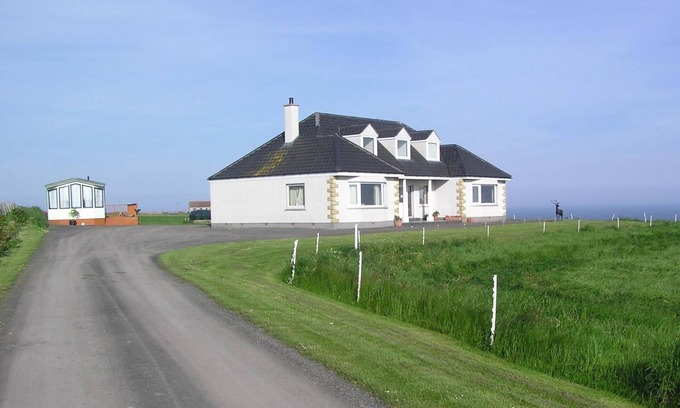 Lybster Bed & Breakfast | The Antlers