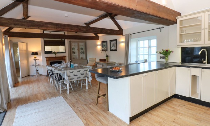 Caldwell Cottage | The Arches