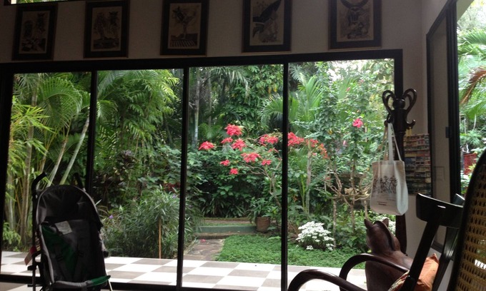 Managua Villa | The Artist's Garden, Charming 2BR Casita And Studio