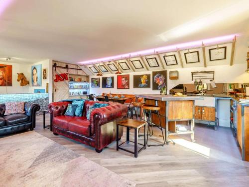 Slyne Apartment | The Artist Studio