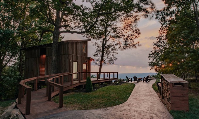 Rising Fawn House | The Artistree House A Treehouse in Rising Fawn