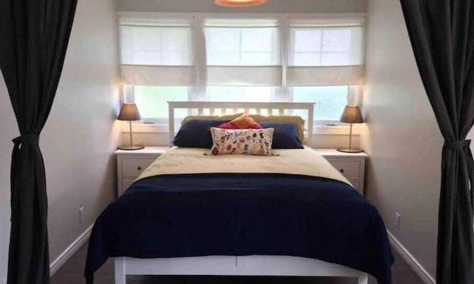 Okotoks Apartment | The Artist’s Retreat