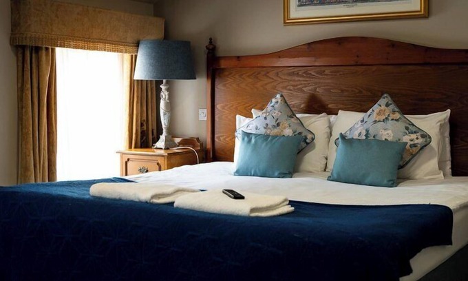 Atherstone Hotel | The Atherstone Red Lion Hotel