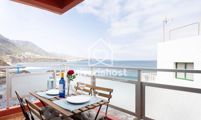 Punta del Hidalgo Apartment | The Atlantic Punta del Hidalgo, by Nivariahost