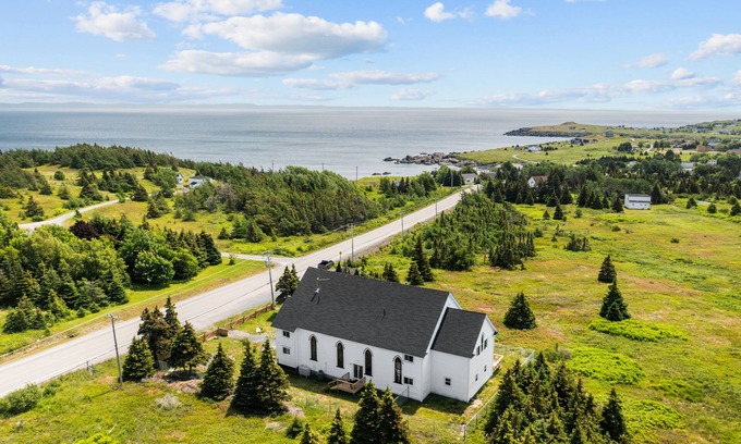 Small Point-Adam's Cove Cottage | The Avalon Church Cottage