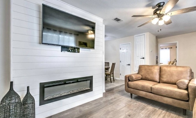 San Angelo House | The Avenue Home
