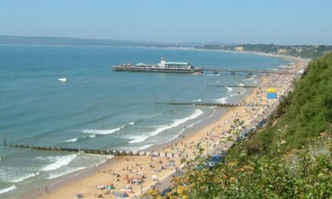 Christchurch Hotel | The Avon Causeway Hotel