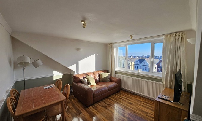 Southport Apartment | The Avondale - 2 Bedroom